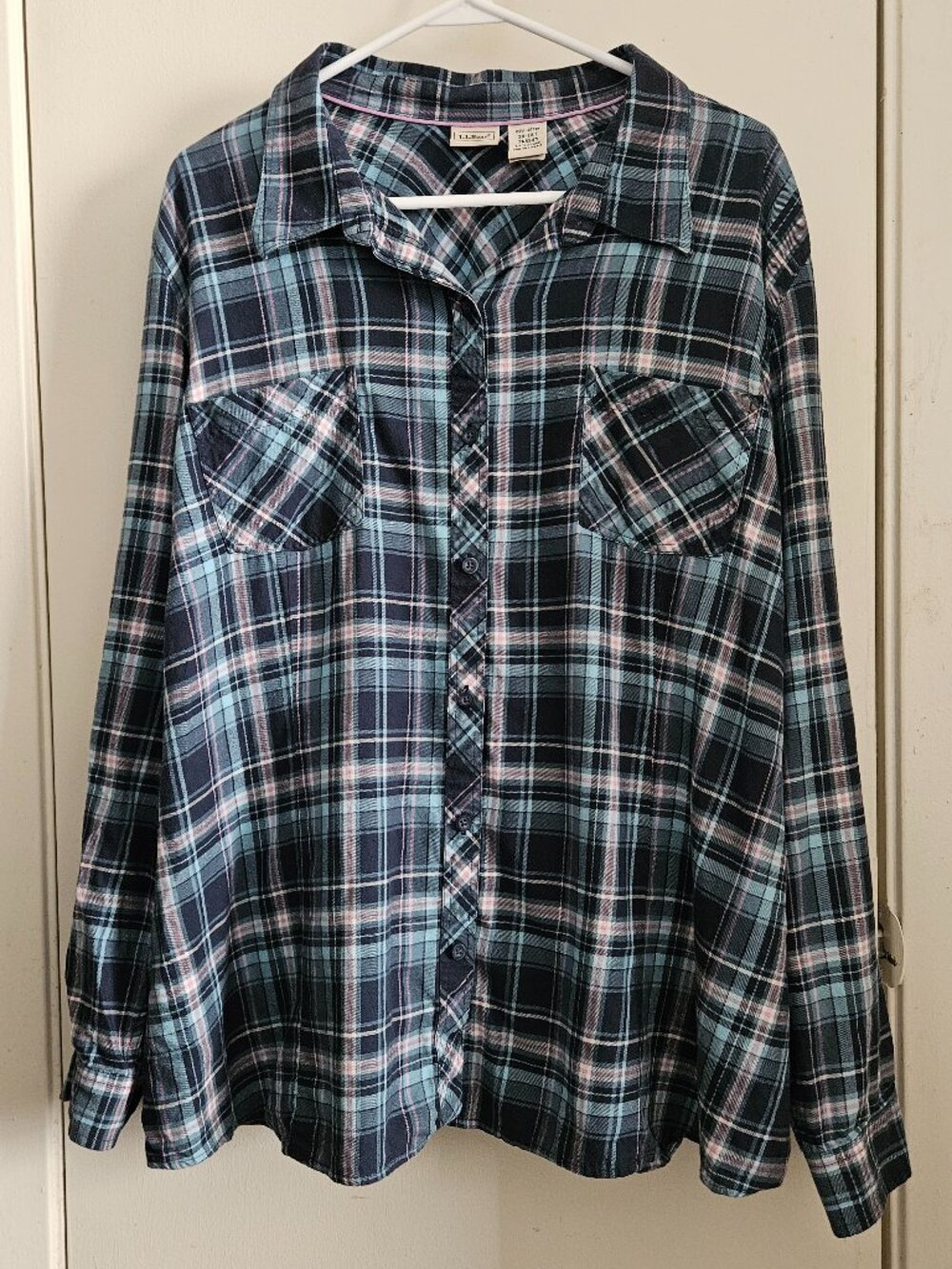 L. L. Bean  XXXL 3X Women's Long Sleeve Plaid Button-Down Top Shirt Soft